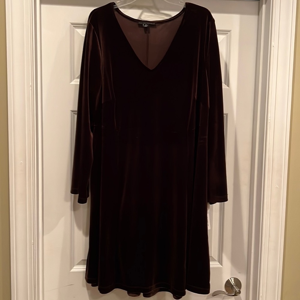 Chocolate Velvet Dress - Danilo - Size 2X - Bell Sleeves